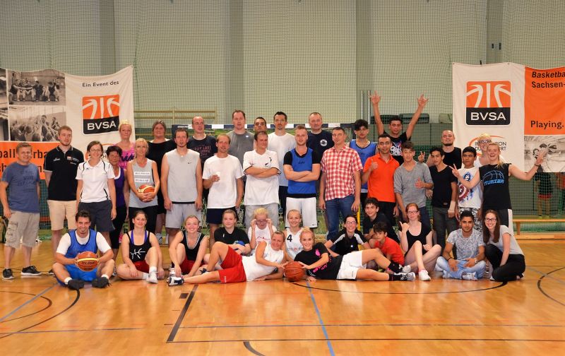 Das obligatorische Gruppenfoto aller Beteiligten // Foto: i. A. BVSA